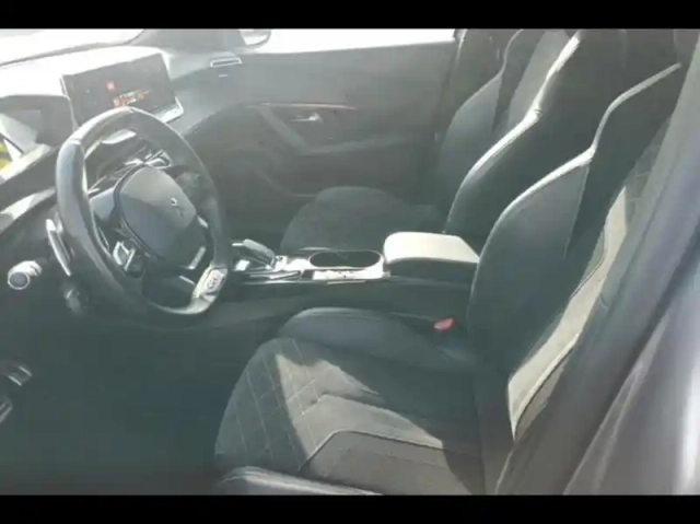 Peugeot 2008 1.2 puretech 155ch s&amp;s gt pack eat8 — photo 10