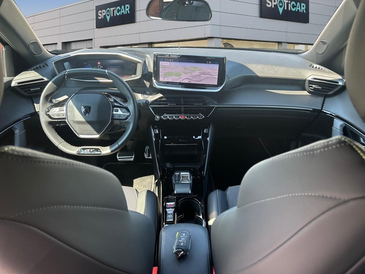 Peugeot 2008 e-2008 156ch 54 kwh gt — photo 8