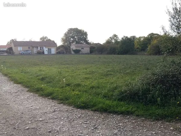 Terrain de 890 m² Lavelanet-de-Comminges