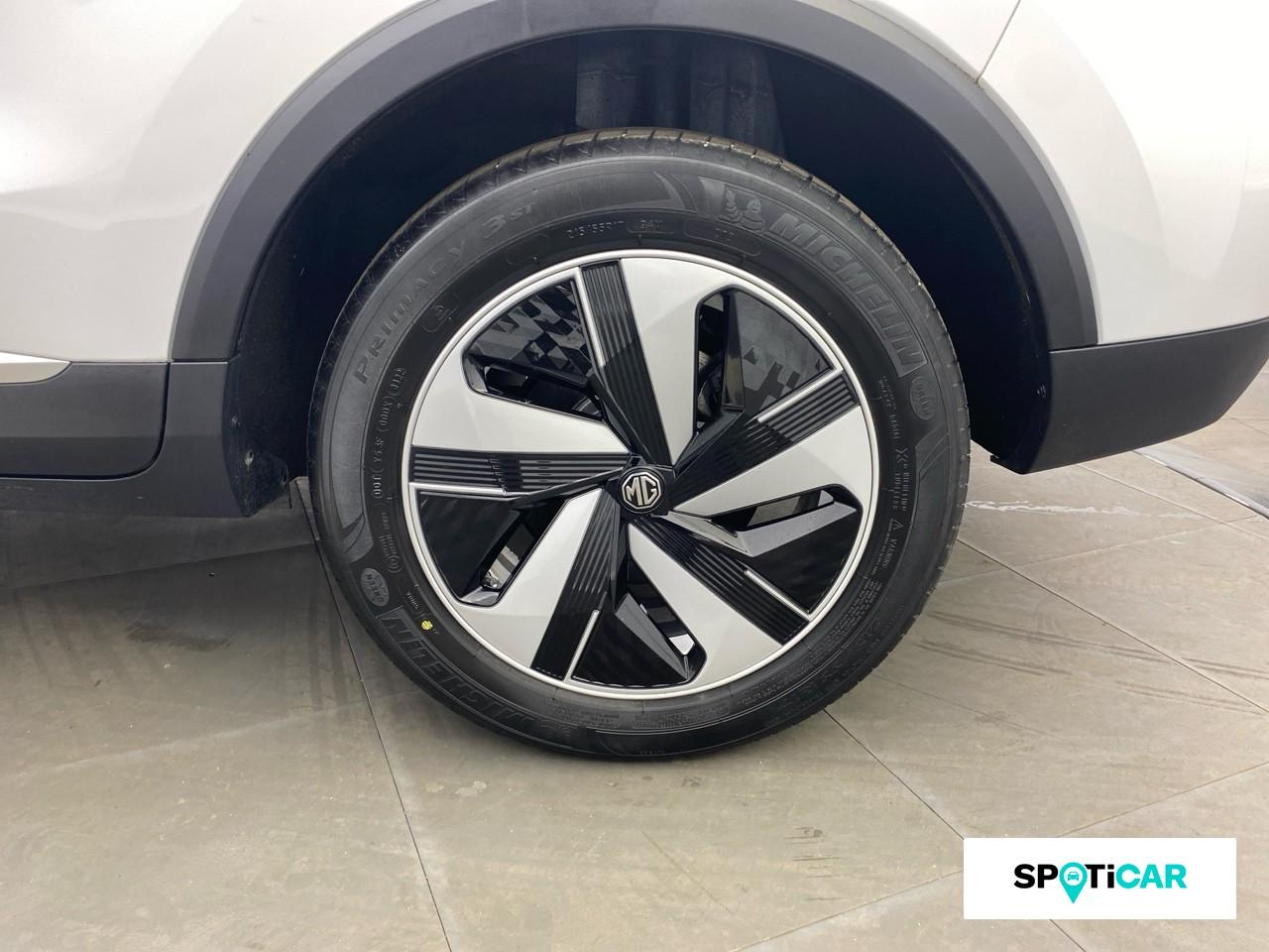 Mg Zs ev 177ch - 51kwh luxury — photo 11