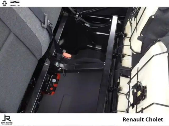 Renault Master fg f3500 l2h2 2.0 blue dci 130ch advance - 25 cabine approfondie (28300? ht) — photo 30