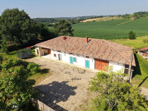 Maison 11 pièces 300 m²