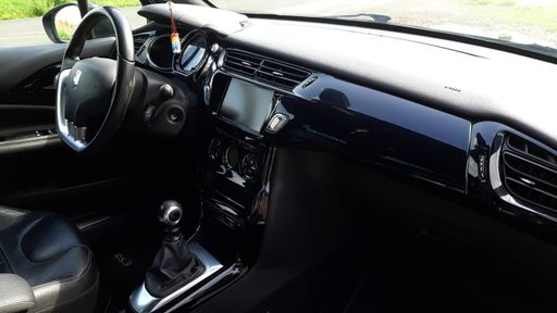DS DS3 1.2 PureTech 130 - Sport Chic – 2018 – 87236 km – Essence – Boîte Manuelle — photo 25