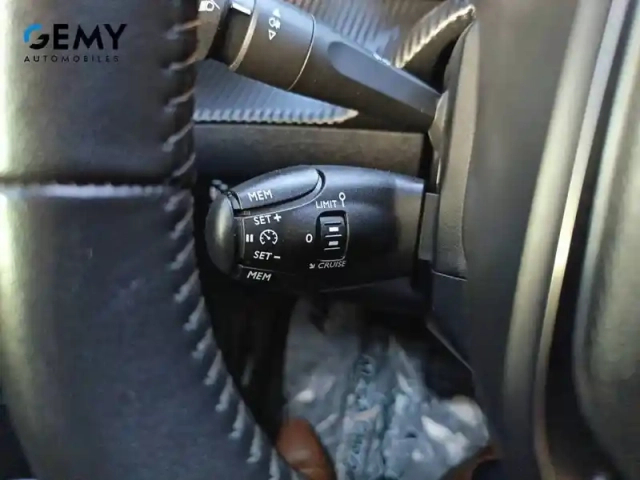 Peugeot 2008 electrique 136 ch — photo 46