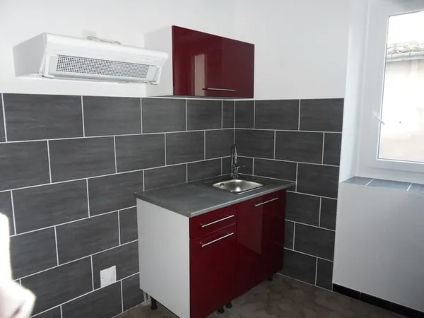 Castelnaudary, appt T2, proche hôpital
