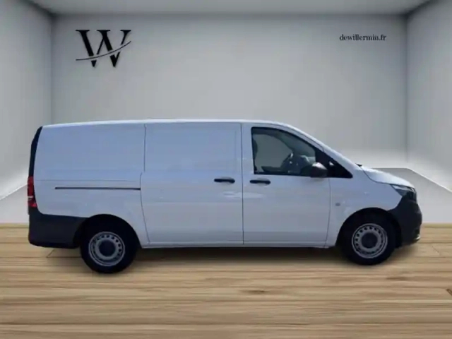 Mercedes Vito 114 cdi fourgon long pro 9g-tr — photo 30