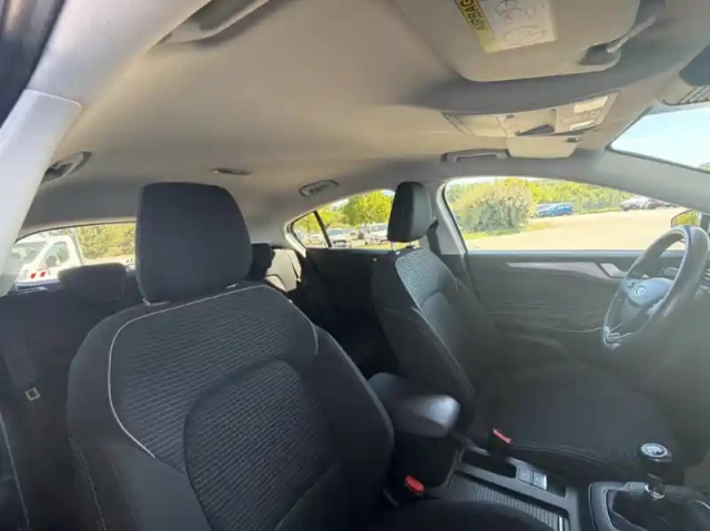Ford Focus 1.0 ecoboost 125ch titanium — photo 15