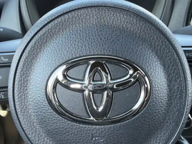 Toyota Aygo 1.0 vvt-i 72 design — photo 26