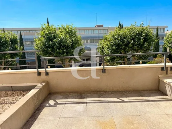 Appartement avec ascenceur dans une Résidence sécurisée à Or