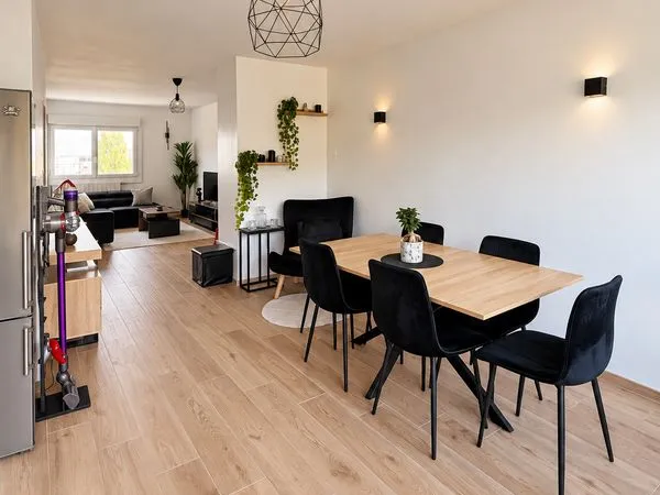 Appartement T3 rénové et meublé - 65