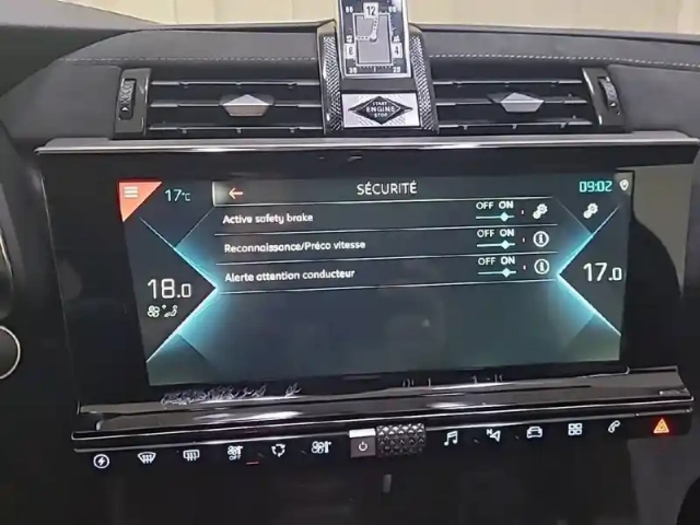 Ds Ds 7 ds7 crossback hybride e-tense 225 eat8 — photo 22