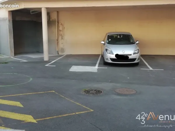 Parking 15 m² Saint Etienne