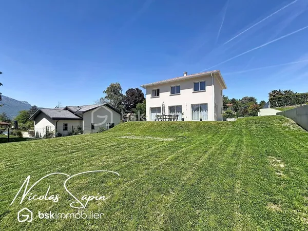 Maison 6 pièces 148 m²