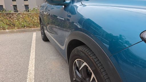 DS DS3 Crossback 1.2 PureTech 100 - So Chic – 2021 – 44655 km – Essence – Boîte Manuelle — photo 1