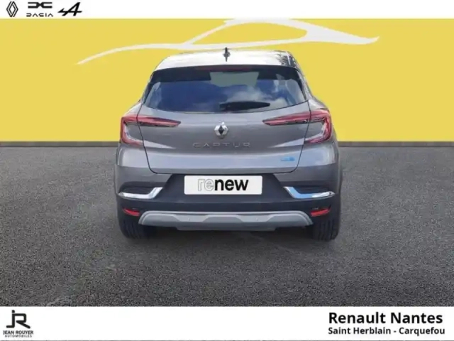 Renault Captur 1.6 e-tech hybride rechargeable 160ch initiale paris — photo 8