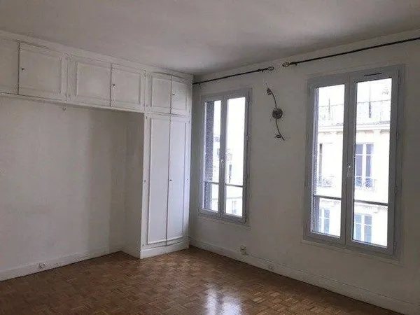 Studio 1 pièce 26 m²