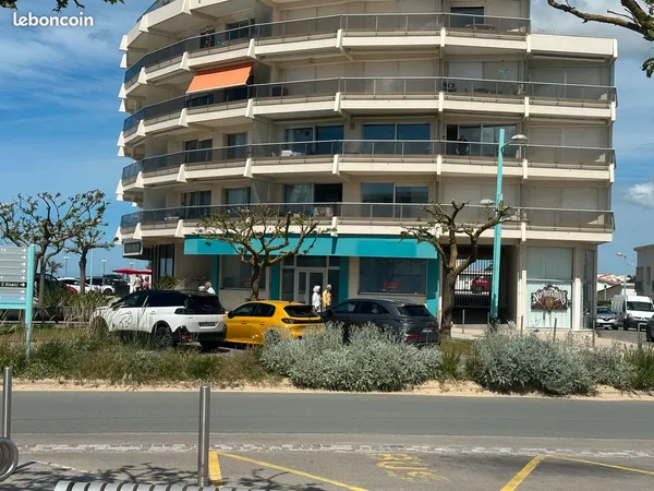 Local commercial 145 m² face mer - Emplacement n°1 - Saint-Jean-de-Monts