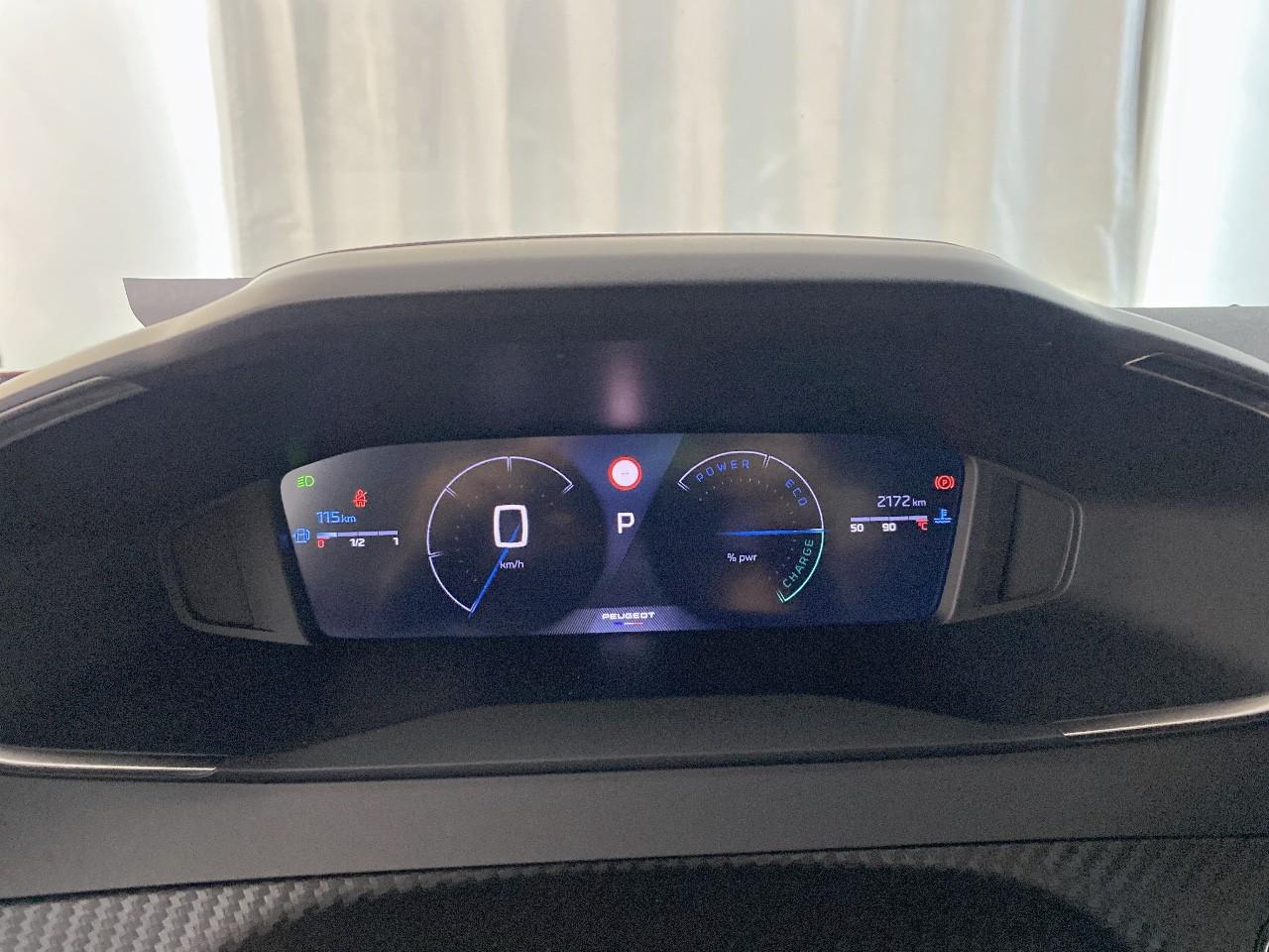 Peugeot 2008 hybrid 145 ch e-dcs6 allure — photo 13