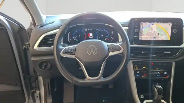 Volkswagen T-Roc 1.5 tsi evo 150 start/stop dsg7 — photo 14