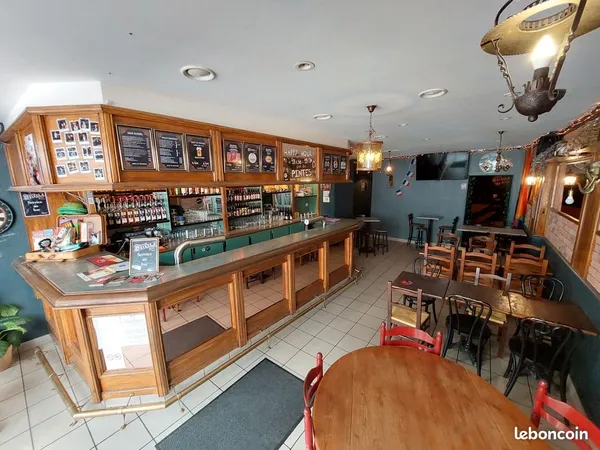 Fonds de commerce bar 78 m²
