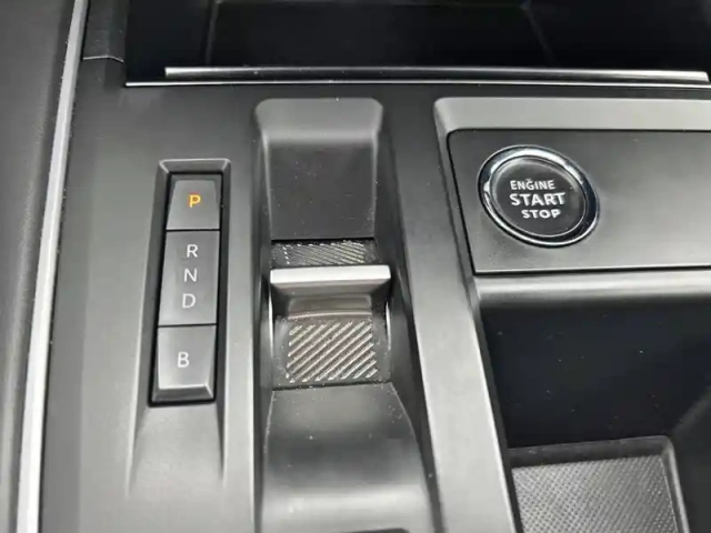 Citroën C5 Aircross hybride rechargeable 225 e-eat8 — photo 14