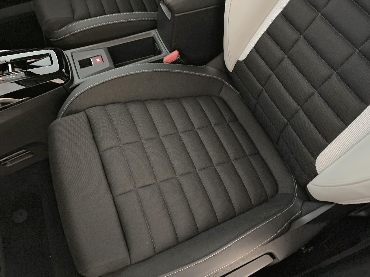 Citroën C3 Aircross hybride 145 ch aut max — photo 9