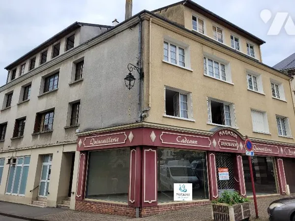 Immeuble 822 m²