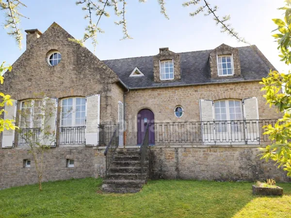 Maison 11 pièces 226 m²