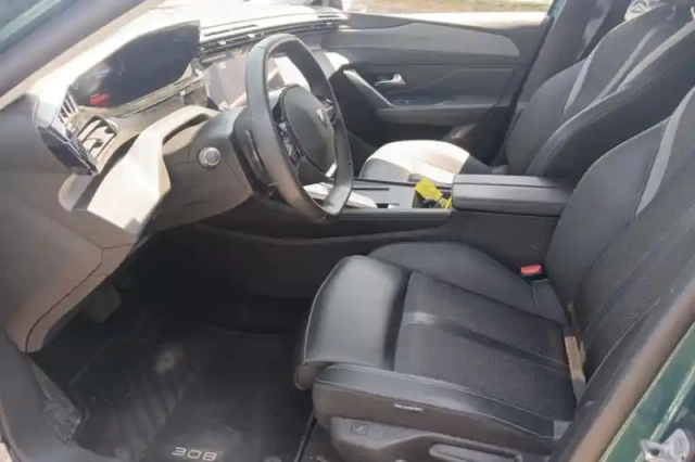 Peugeot 308 sw puretech 130ch s&amp;s eat8 — photo 10