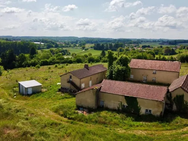 Domaine avec 4 habitations