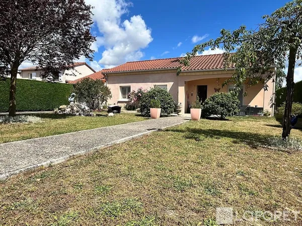 Maison de plain-pied 4 pièces 107 m²