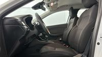 Renault Clio 1.6 E-Tech 140ch Business -21 — photo 12
