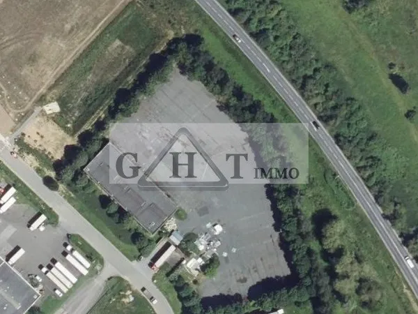 A VENDRE AMBLAINVILLE UN ENTREPOT ET UN TERRAIN