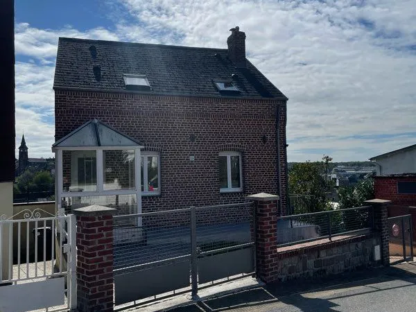 Maison 96 m2 - 3 chambres, garage et terrain