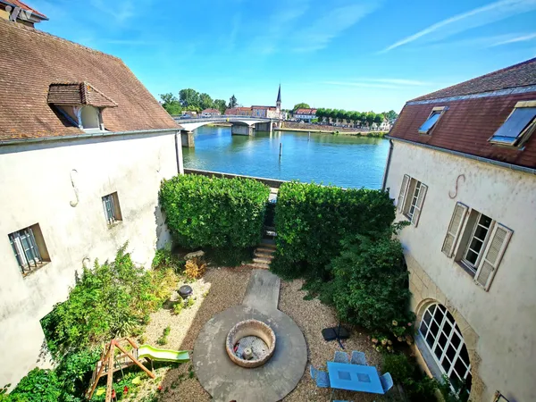 Maison 18 pièces 523 m²