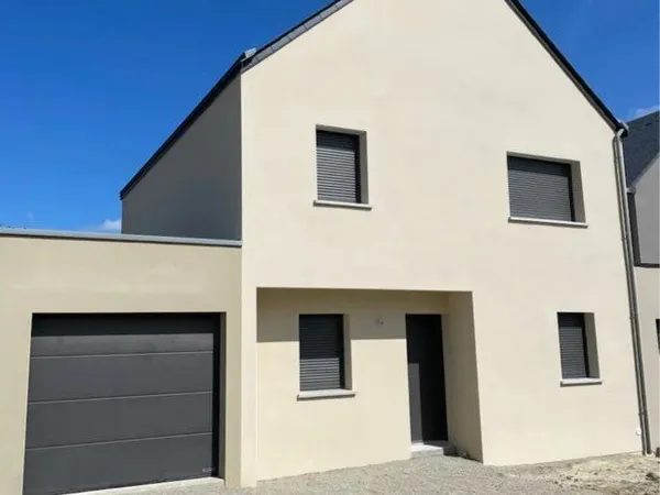 Maison 5 pièces dont 4 chambres et 2 sdb-sde