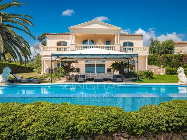 Villa vue mer panaromique sur le village de Saint-Tropez