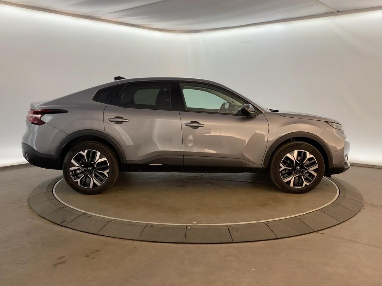 Citroën C4 X hybride 145 ch e-dcs6 max — photo 4