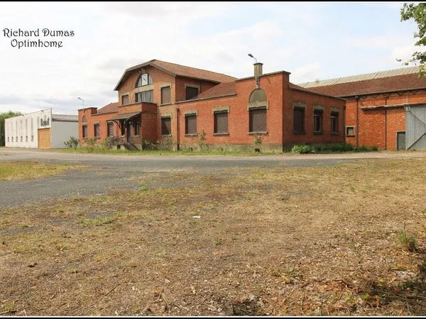 Local 1 pièce 20400 m²