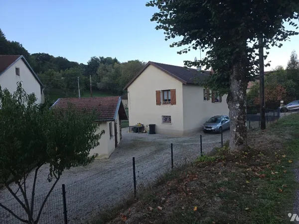 Maison 6 pièces 105 m²