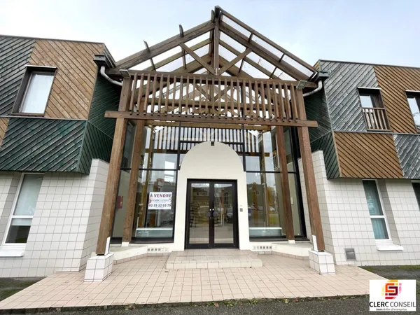 Local professionnel 610 m²
