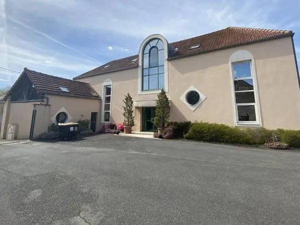 Local d'activité 930 m²
