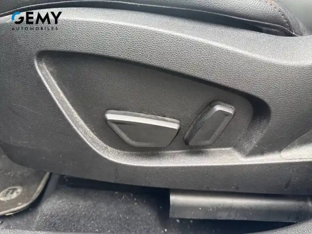 Renault Captur mild hybrid 160 edc — photo 18