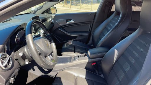 Mercedes Classe CLA Shooting Brake 220 CDI 177 7G-Tronic - Sensation – 2016 – 141934 km – Diesel – Boîte Automatique — photo 6