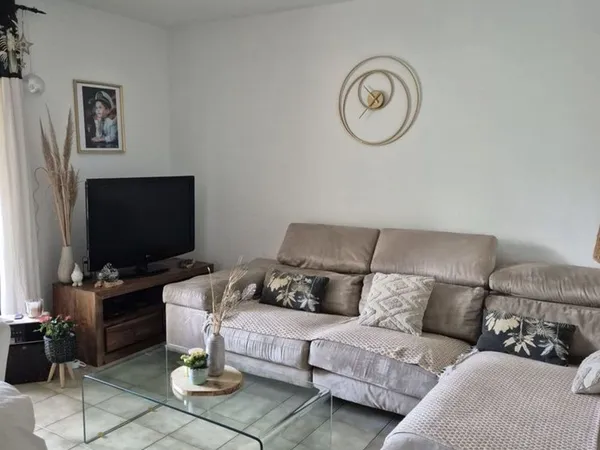 T4 de 101 m², Marseille 8e (13008) 359 000 €