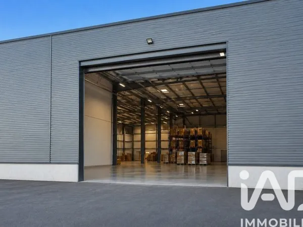 Local commercial 245 m²