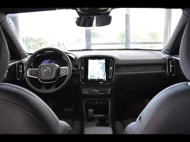 Volvo Ex40 single extended range 252ch plus — photo 12