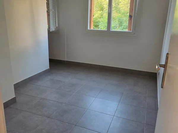 Location ORLY APPARTEMENT F3 68m² - GARE ORLY VILLIE