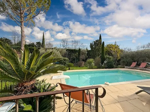 Villa plain pied piscine