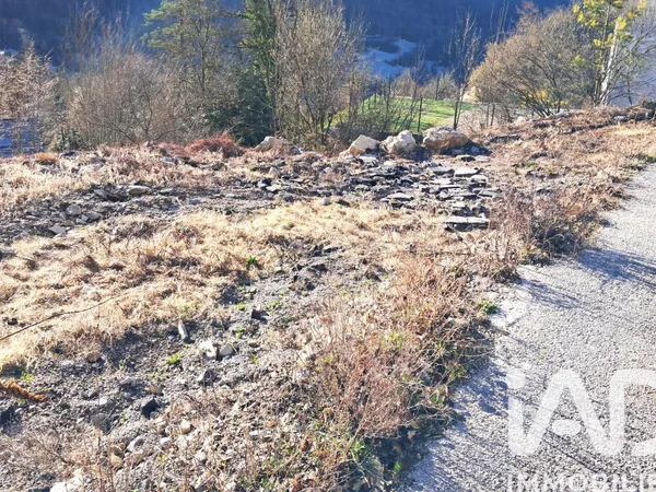 Terrain en individuel 1037 m²
